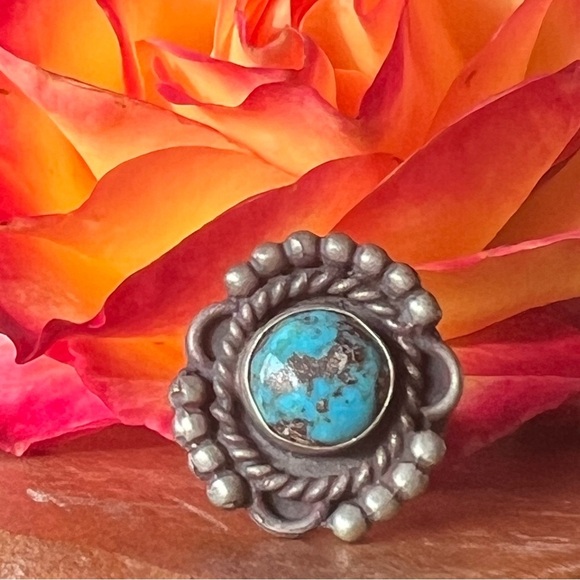 VINTAGE Native American Silver/Blue Turquoise Stone Ring 9.89 Grams Size 6 - Picture 6 of 8